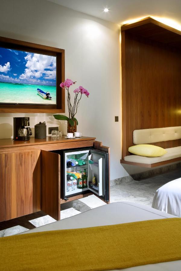 Family Selection Junior Suite Beachside Ocean View
