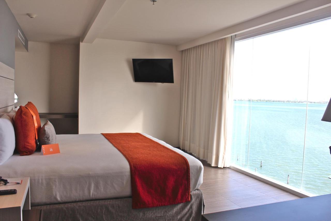 Junior Suite Lagoon View