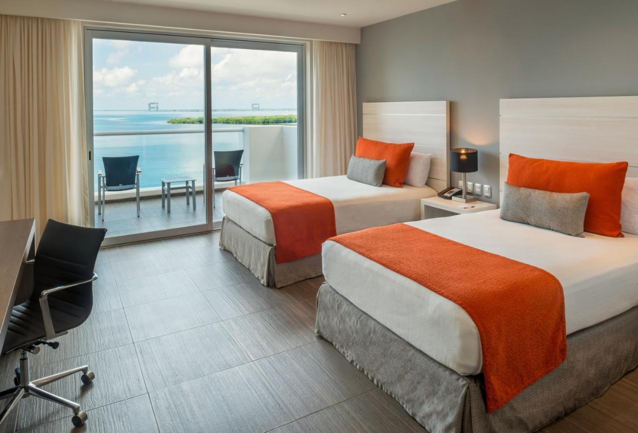 Deluxe Two Beds Lagoon View