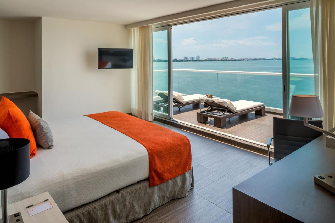 Junior Suite Lagoon View