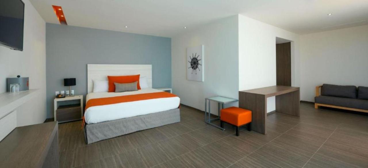 Master Suite Lagoon View