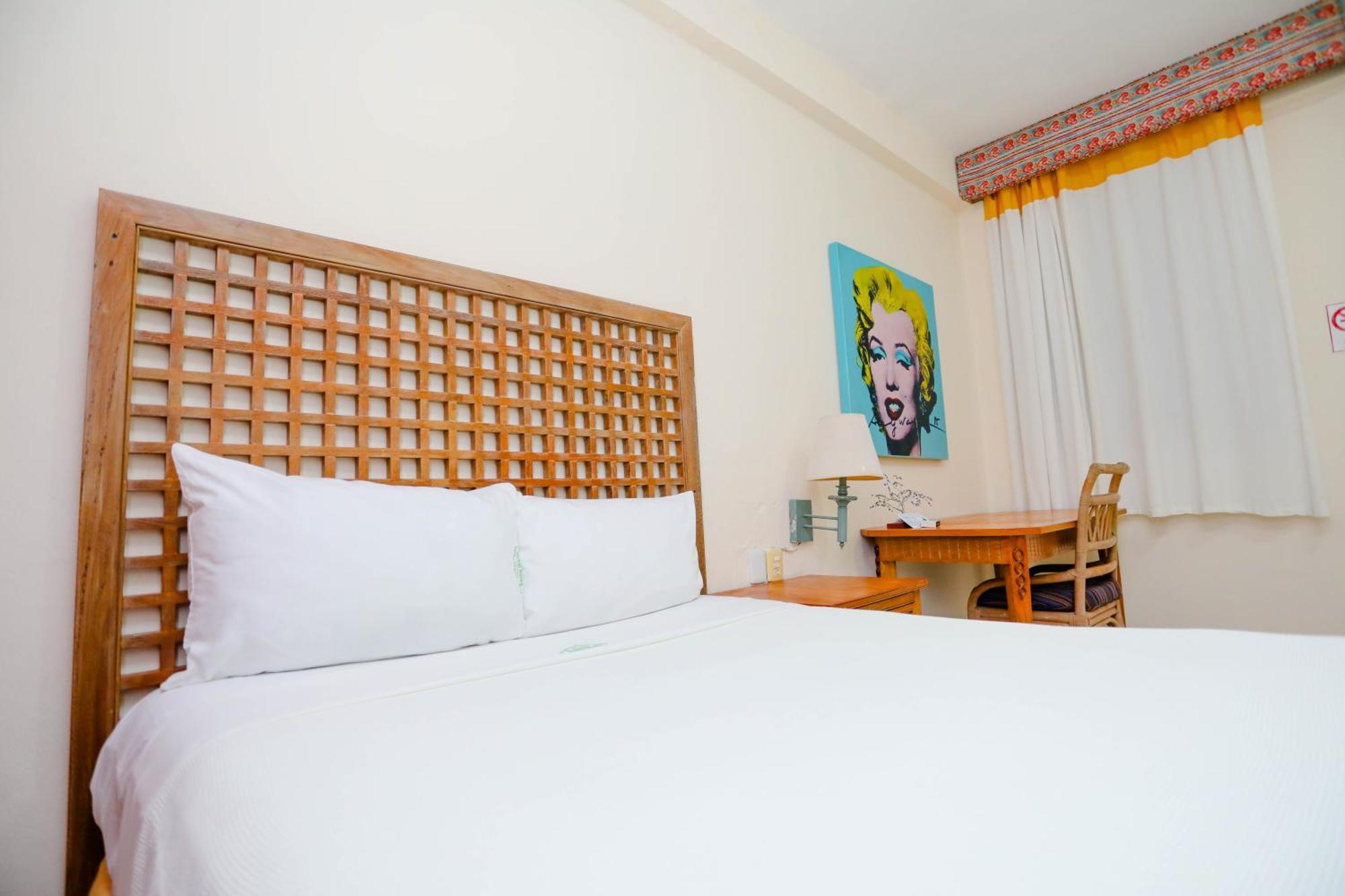 Superior Queen Room