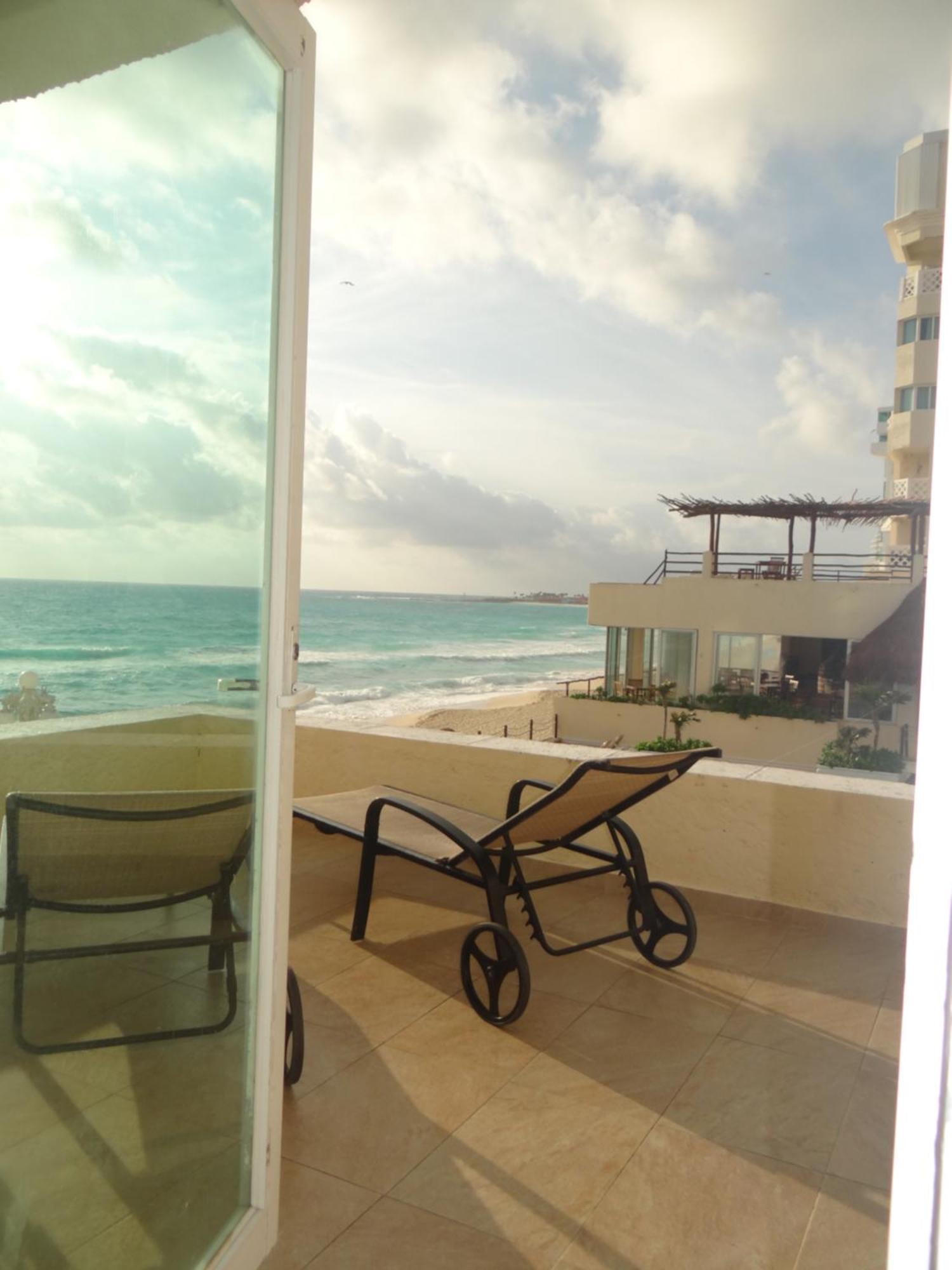 Deluxe Suite Sea View,1622785350:JPEG