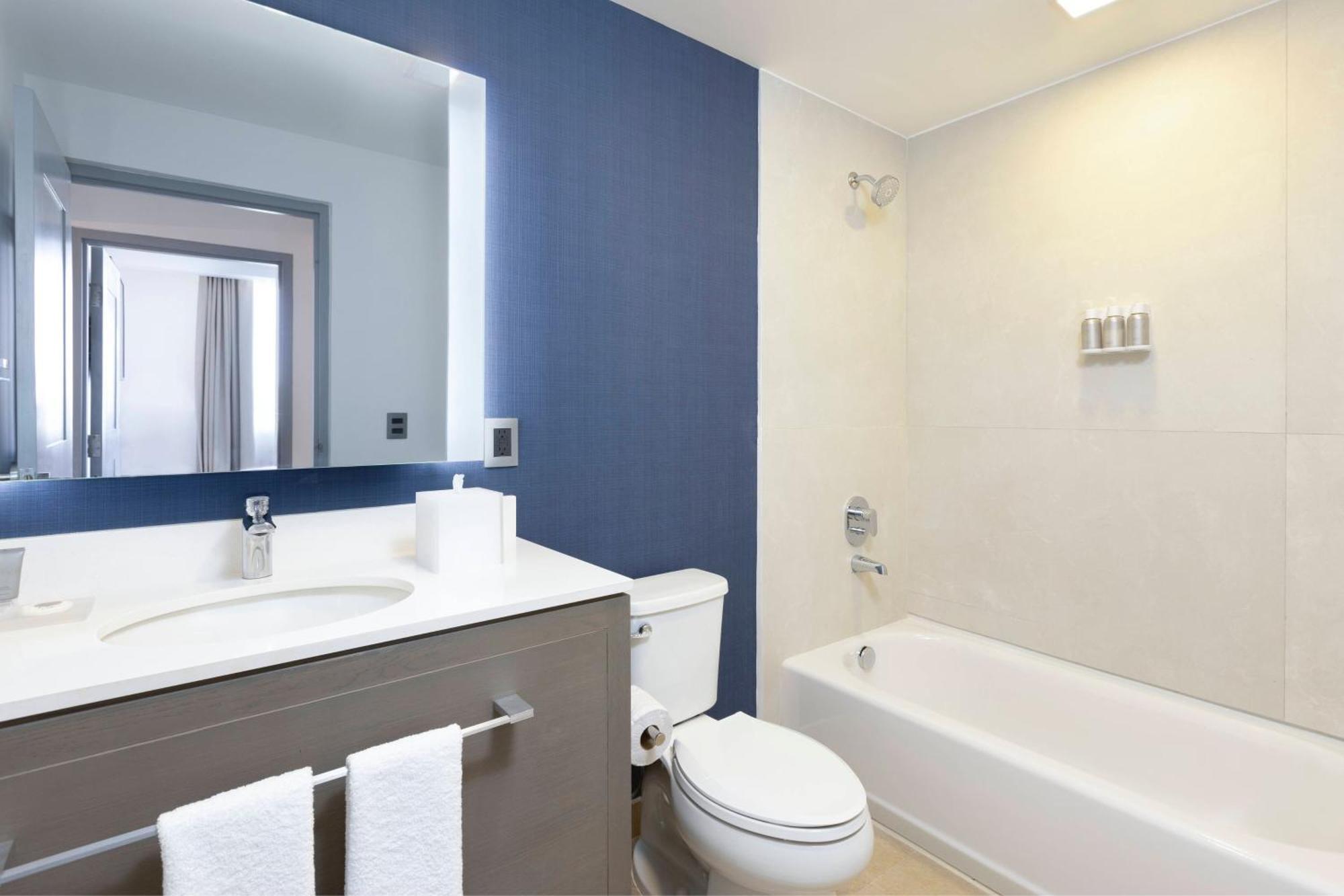 Suite met 2 Slaapkamers en Balkon