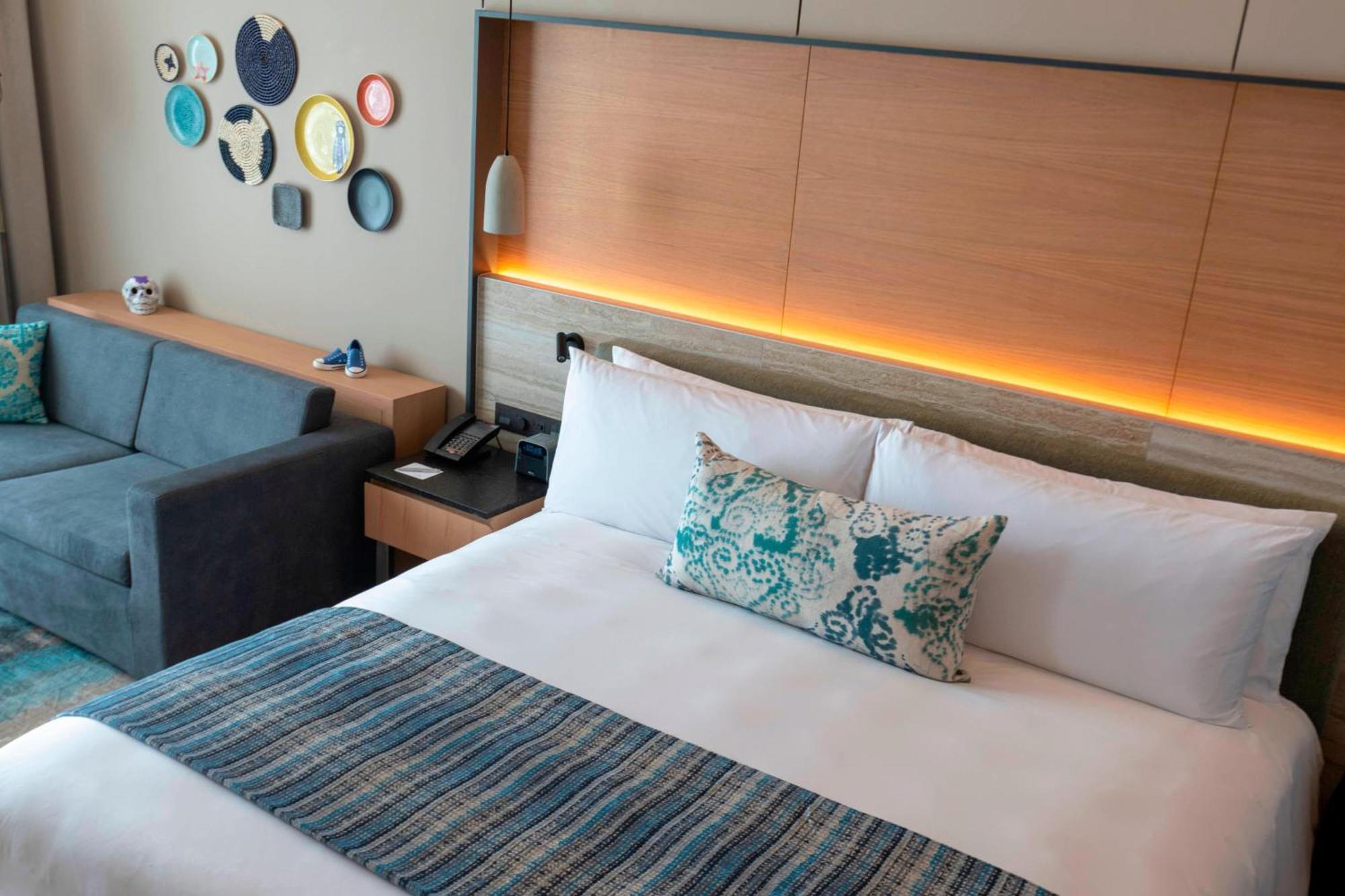 Standard Room Deluxe King,1644475269:JPEG