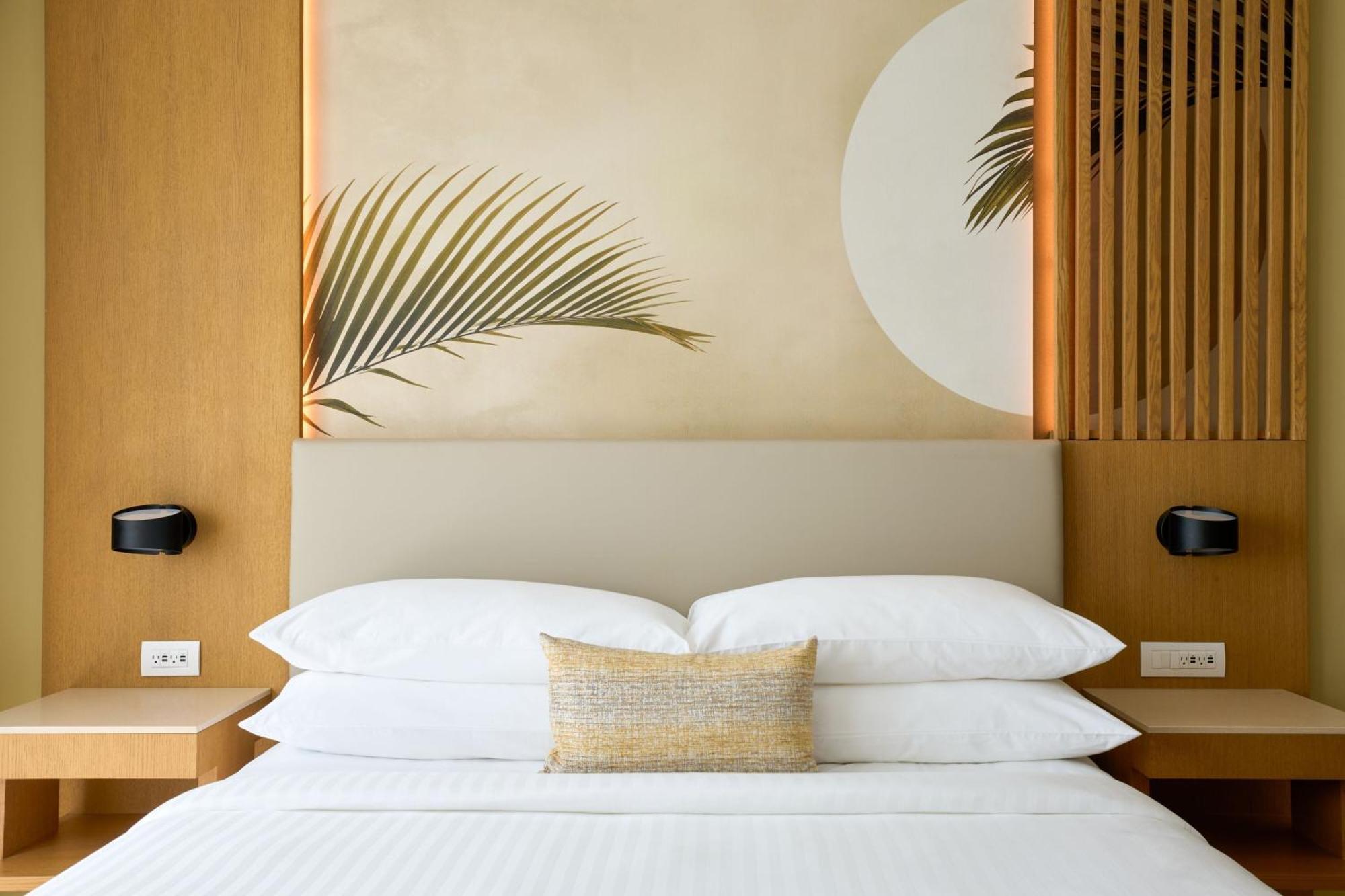 Ocean View Room,1656182124:JPEG