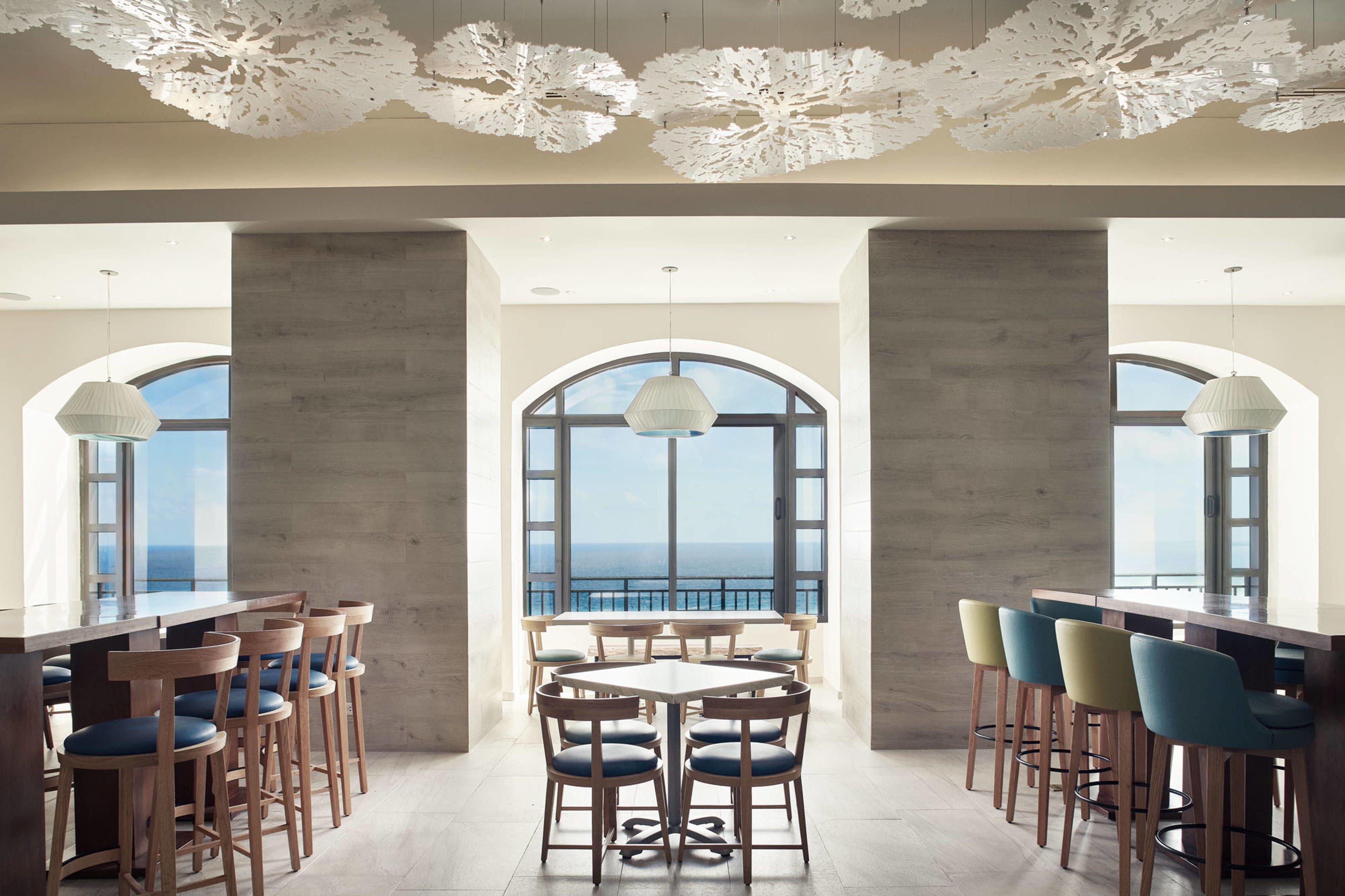 Club Level Premium Ocean View Deluxe King Balcony