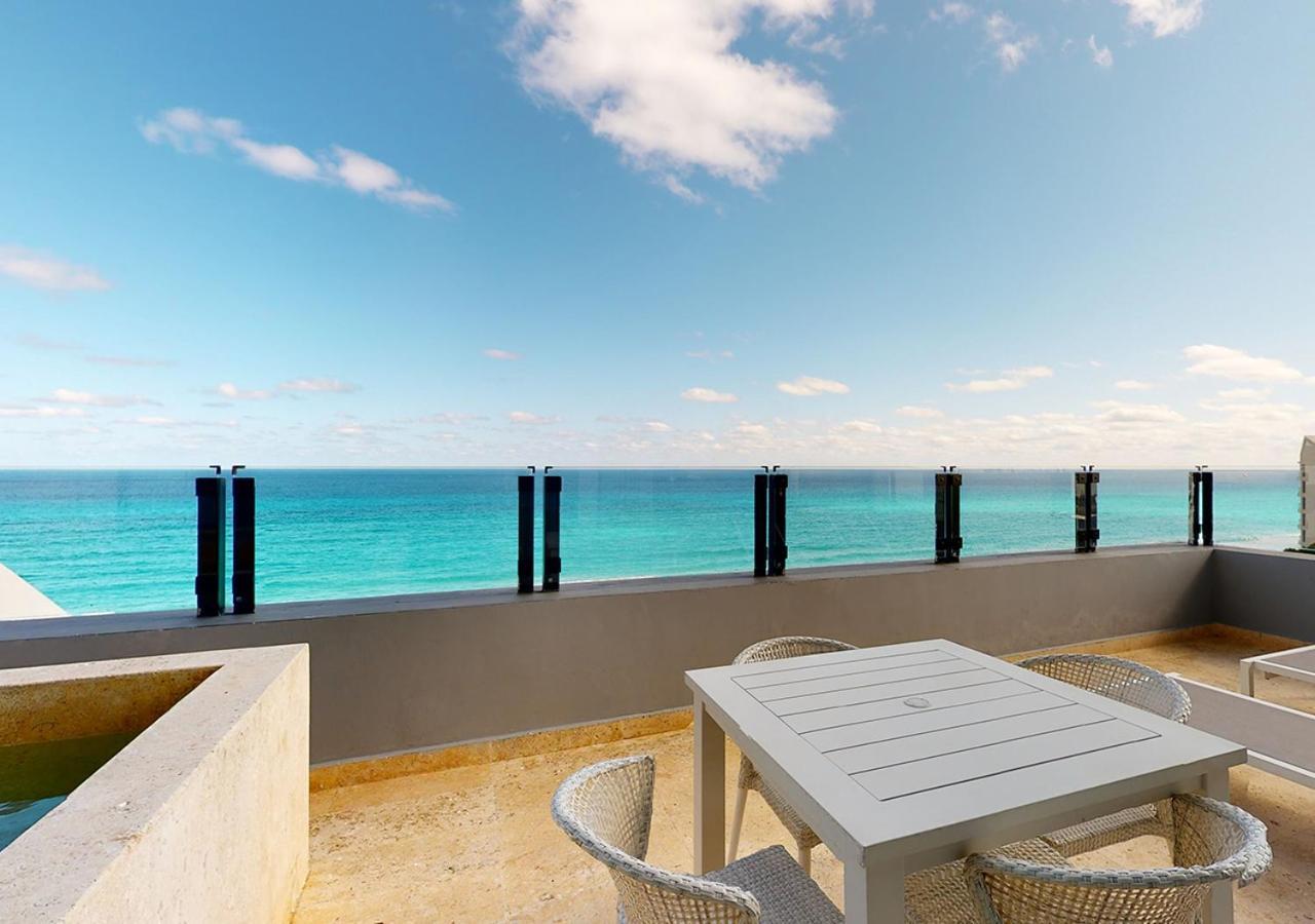 Family Suite with Terrace Ocean Front
