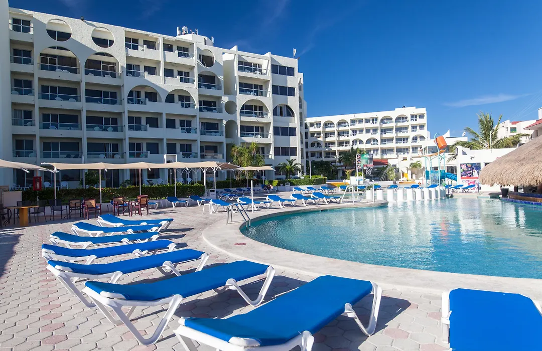 Aquamarina Beach Hotel-1