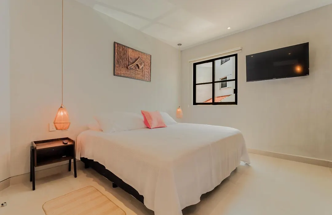 *Casa Aluxes- Guesthouse*-1