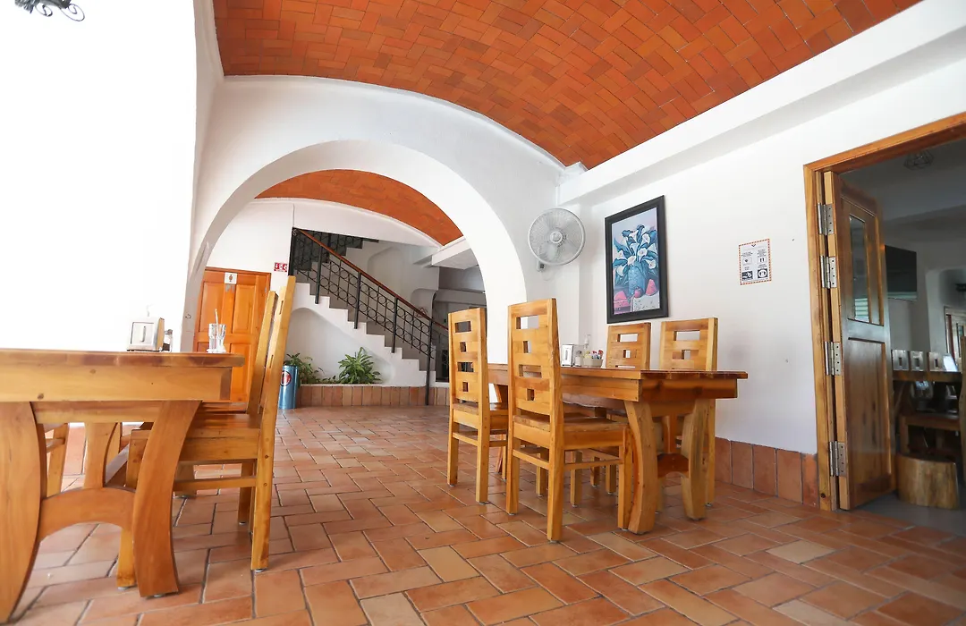 Hotel Maria De Lourdes-1
