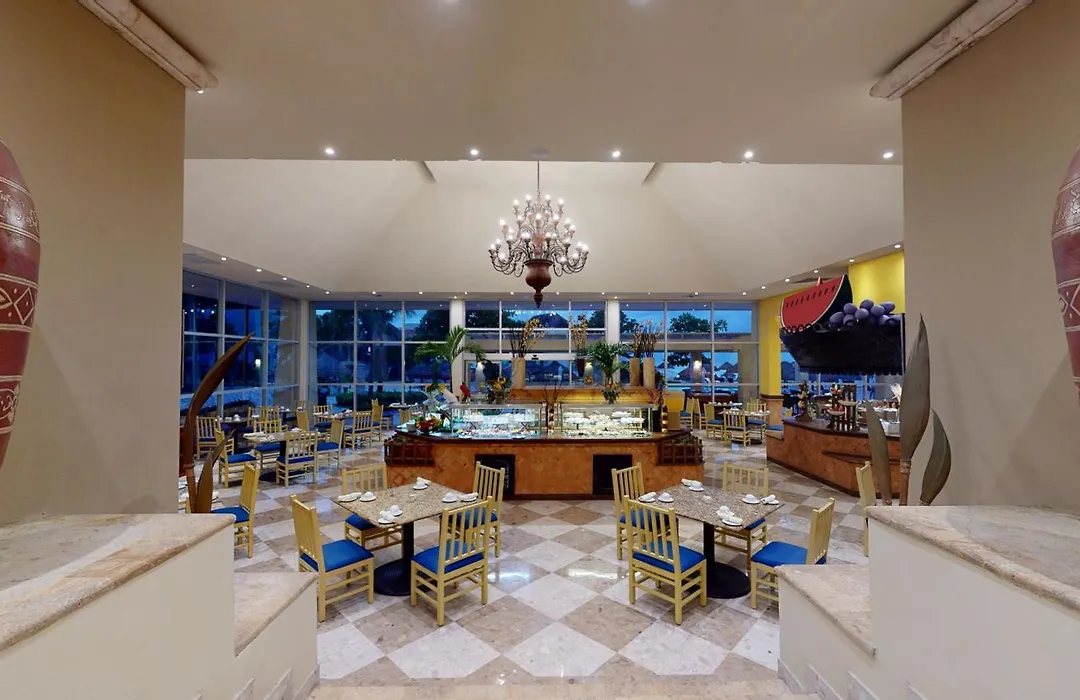 Grand Park Royal Cancun (Adults Only)-1