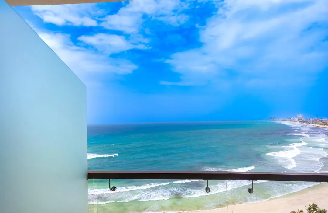Altitude At Krystal Grand Cancun-1