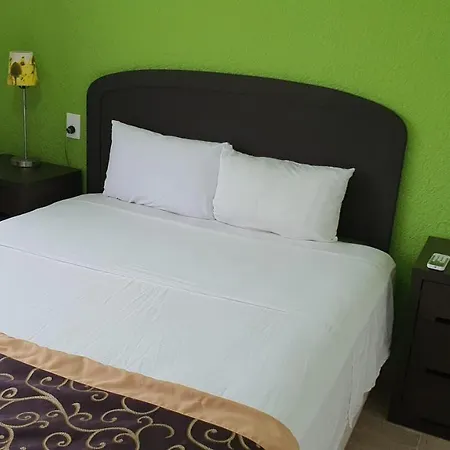 Nirvana Hotel - Cancun Hotel Zone-3