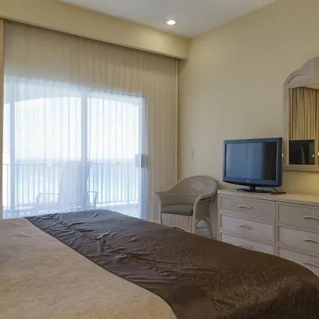 The Royal Islander - An All Suites Resort-2