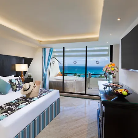The Pyramid Cancun By Oasis-2