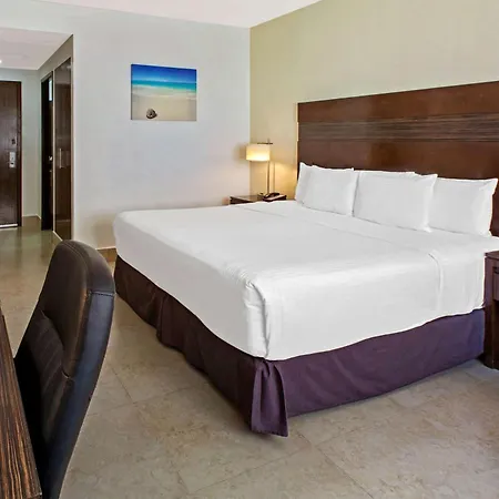 Wyndham Garden Cancun Downtown-3