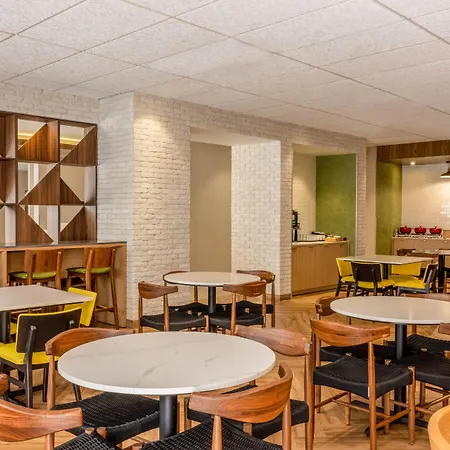 Fairfield Inn By Marriott Cancun Downtown-2