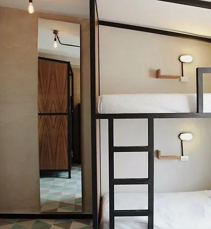 Moloch Hostel & Suites-2