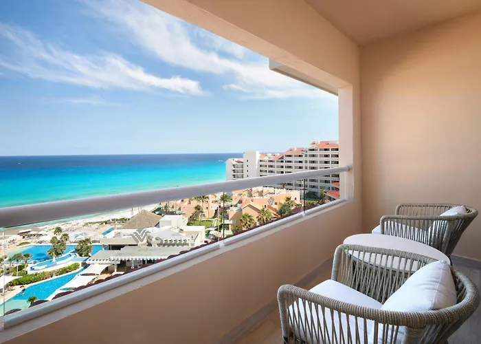 Wyndham Grand Cancun All Inclusive Resort & Villas