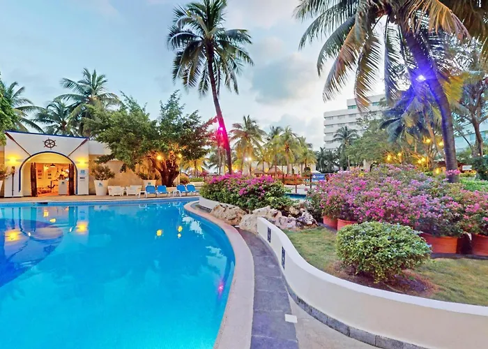 Oasis Palm Hotel Cancún