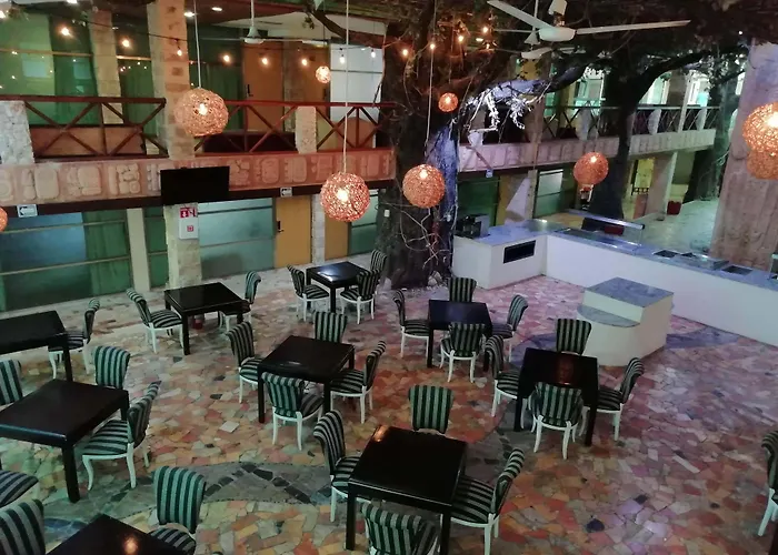 Suites Costa Blanca Cancun