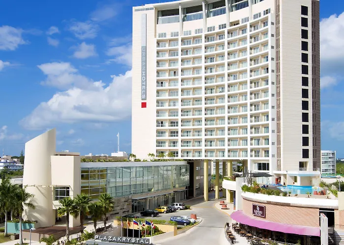 Krystal Urban Cancun & Beach Club