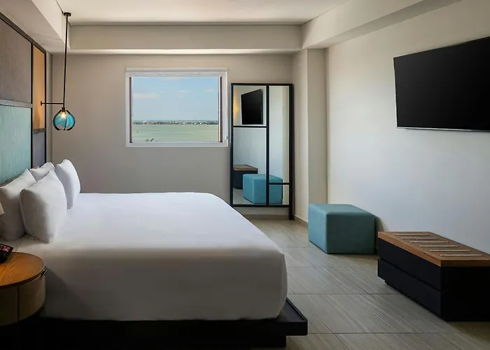 Aloft By Marriott Cancun